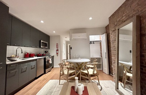 Jersey City Apartment | Stylish stay ~20 min from Manhattan, Newark Airport, Metlife Stadium