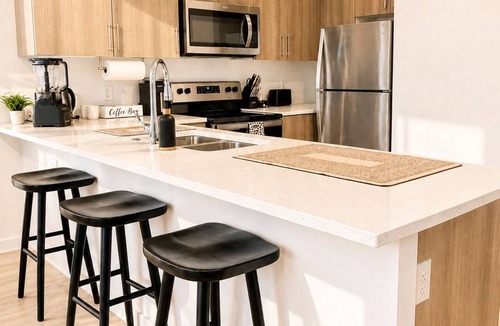 Golden Glades House | Stylish Stay Near Hard Rock Stadium