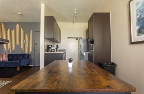Little Haiti Apartment | Stylish Studio free parking, WiFi low fees