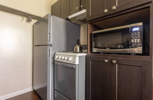 Little Haiti Apartment | Stylish Studio free parking, WiFi low fees