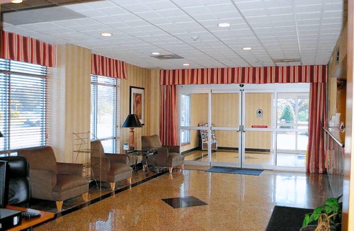 Bermuda Hotel | Suburban Extended Stay Hotel Chester I-95