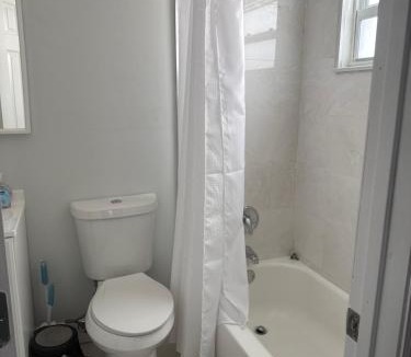 Dania Beach House | Suite in Dania Beach