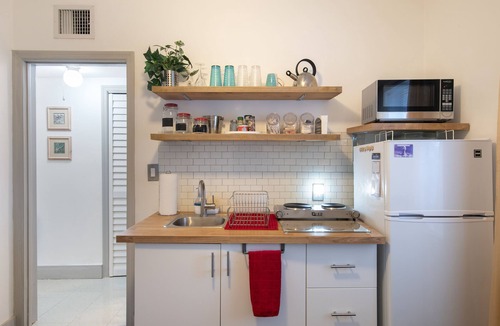 North Miami Beach Apartment | Suite Life at Chez Mercedes