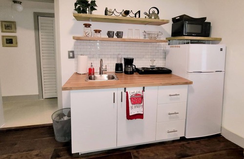 North Miami Beach Apartment | Suite Life at Chez Mercedes