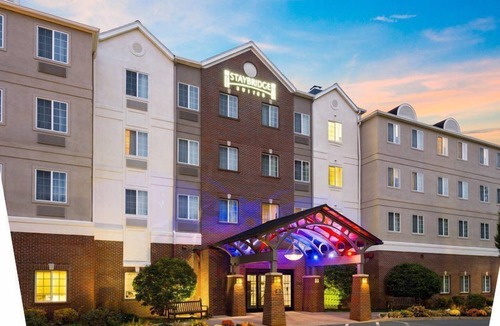 Rochester Apartment | Suite Near Rochester University | Gym Access