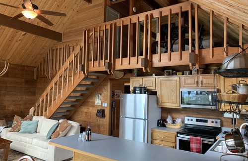 Edray House | Summer 2025 book 3 nights and get the 4th free! Dogs welcome!