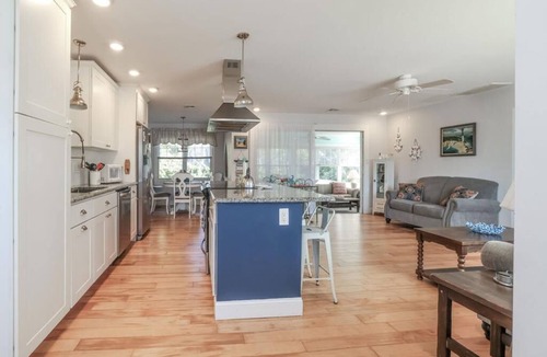 Loveladies House | Summer Escape in Loveladies – Prime Long Beach Island Location