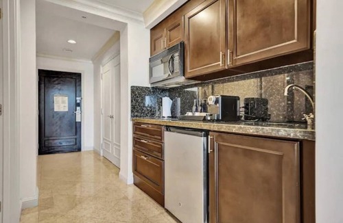 Central Beach Condo | Summer LOW Prices & NO Resort Fees - Oceanfront Views Studio 903