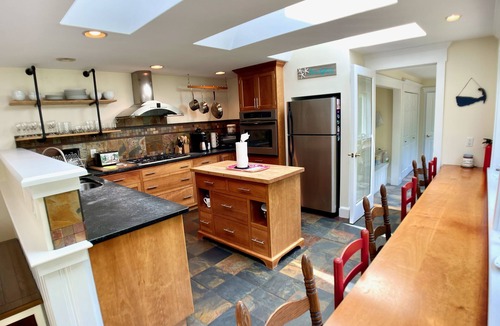 Brewster House | Summer on the Brewster flats is beyond compare—book your summer vacay now!