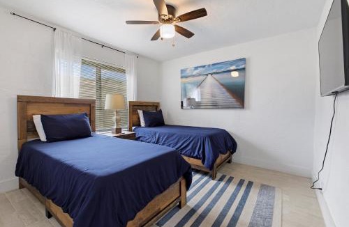South Corals House | Summer Retreat House