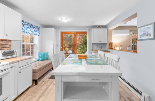 New Seabury House | Summersea – Charming 4 BDR in Golf Community, Steps to Ockway Bay