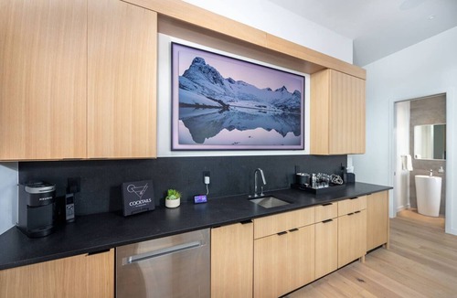 Whitefish House | Summit at Whitefish Mtn Resort *6 King Suites*