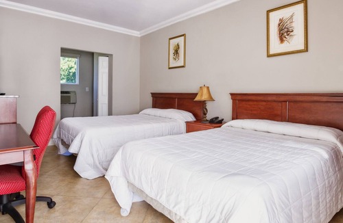 North Miami Hotel | Sun and Surf Inn