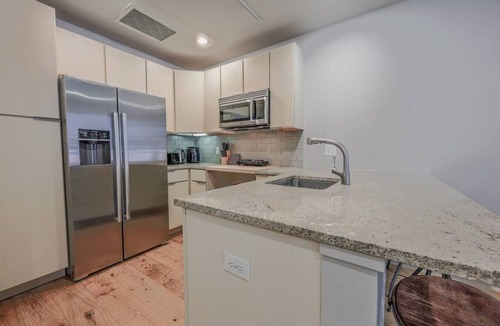 Back Bay Apartment | Sun-Filled 1BR Steps from Public Garden