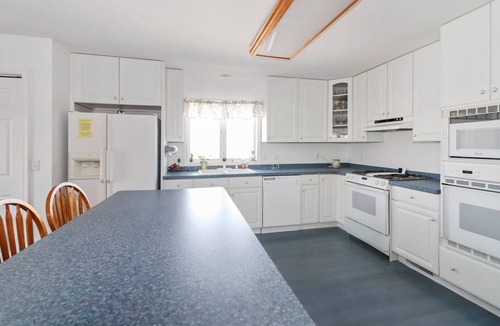 Captain's Cove House | Sun Rayes | Canal Dock, Elevator, Game Room + Pet Friendly Captain's Cove Retreat