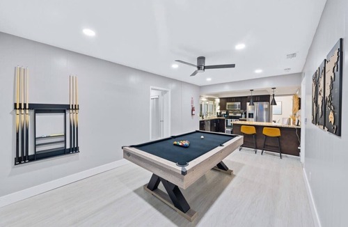 Hollywood Hills Villa | SUN VILLA Private Pool Home Near Hard Rock Stadium & Beach