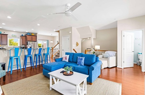 West Ocean City Apartment | Sunkissed Sandbar Lane | Pool + Patio!