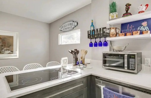 Edgewood House | Sunny Fort Lauderdale Awaits You! "Family Friendly Retreat nn