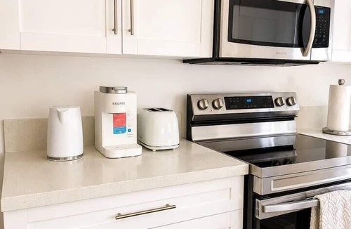 Middle River Terrace House | Sunny Ft Laud Getaway Entire Duplex Sleeps 15 Near Beaches Las Olas Downtown