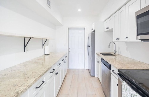 Bay Harbor Islands Apartment | Sunny Stay near Bal Harbour Shops and Beach