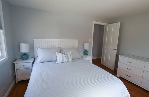 Little Compton House | Sunny Summer Beach House near South Shore Beach
