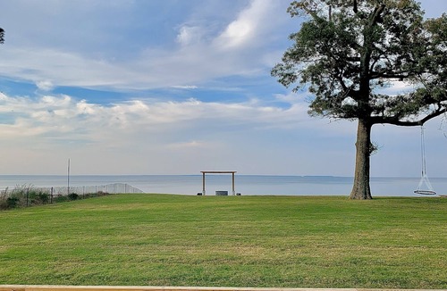 Edwardsville Cottage | Sunrise and Sunset at the Bay