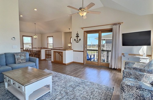 Buxton Cottage | Sunrise Cottage- Excellent Ocean Views- Steps to Beach- Community Pool