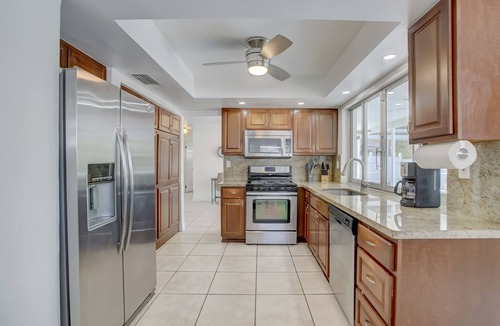 Sunrise Villa | Sunrise Family Haven: Private Pool & Scenic Vistas
