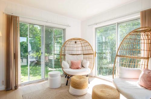 East Dennis House | Sunroom Spacious Deck 8 Mins to Mayflower Beach