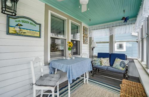 Chincoteague House | Sunset Bay Cottage - Main Street charm with water views!