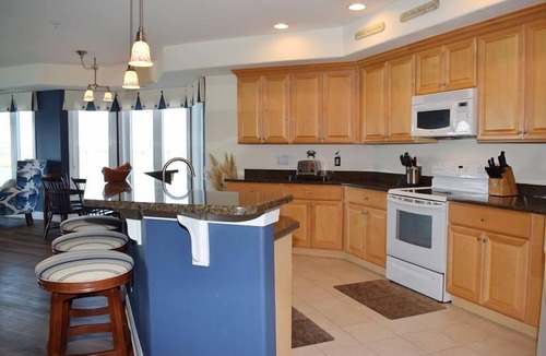 Chincoteague Condo | Sunset Bay Villa #202- Waterfront, In Town, Pool & Gym