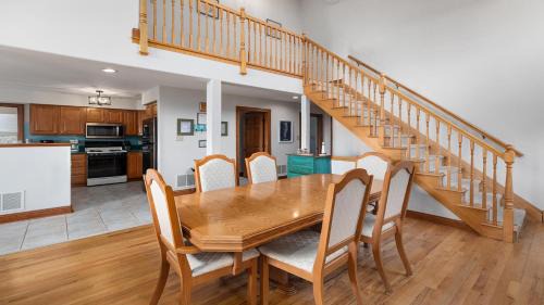 West Cape May House | Sunset Sands And Sea Dogs