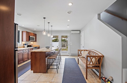 North Eastham House | Sunset Villa - Bayside Retreat with Private Heated Saltwater Swimming Pool