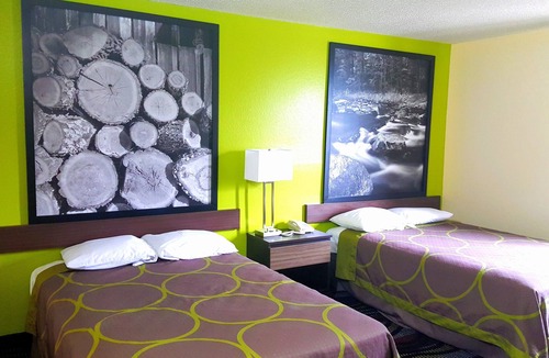 Dumbarton Hotel | Super 8 by Wyndham Richmond/Broad Street