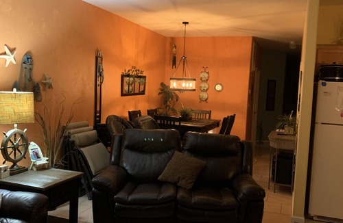 North Wildwood Condo | SUPER BEACHY CONDO - SLEEPS 9, 3 BR, 2 BA, 1 BLOCK to BEACH/BOARDWALK
