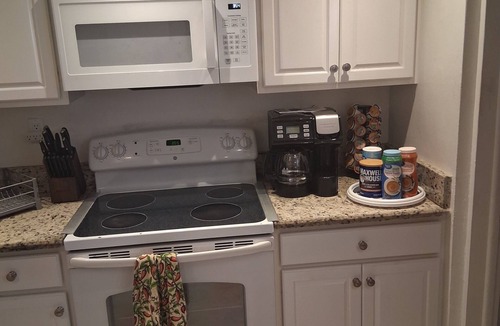 West Park House | Superb 2-bedroom house with AC in adorable West Park
