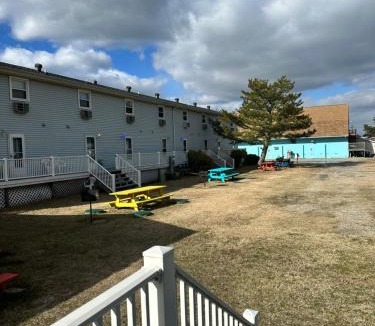 Chincoteague Apartment | Surfers Villa