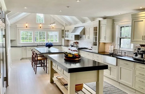 Siasconset House | Surfside Estate with Pool, Golf & Movie Theatre!