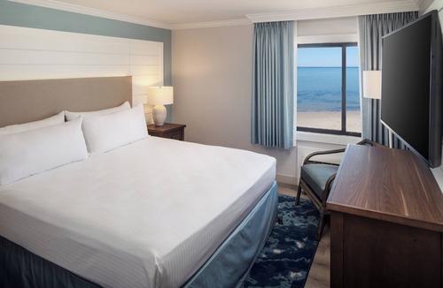 Commercial Street Hotel | Surfside Hotel and Suites