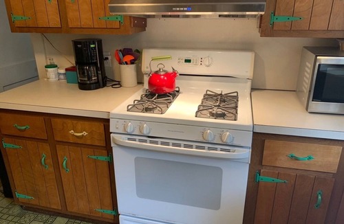 Wellfleet House | Sweet Comfortable Home in the Woods, Oceanside (CS0026)