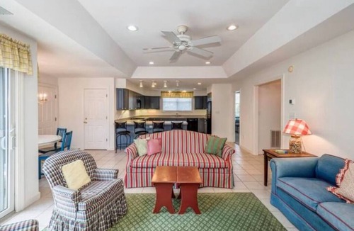 Northeast Virginia Beach House | Sweet Virginia Seas- Spacious 4-bedroom house- 2 minute walk to beach