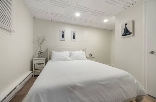 Sylvan Beach Bed & Breakfast | Sylvan Beach Studio | The Beachside Co. Suite #1