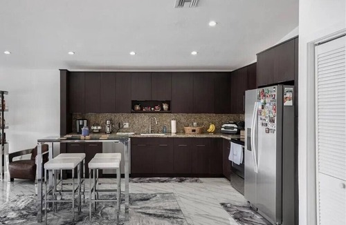Miami Lakes House | Terrific 5-bedroom house in Miami Lakes.