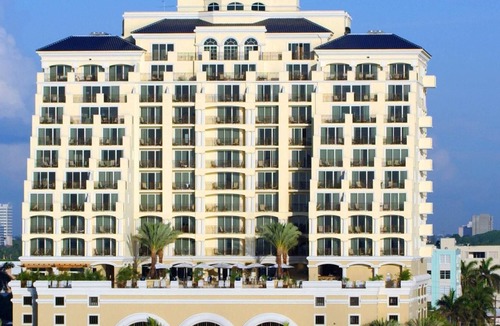 Central Beach Resort | The Atlantic Hotel and Spa 1 Bedroom Ocean View Suite ADA