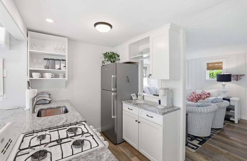 Centerville House | The Beach House 946-Cv: Beach Cottage Times Three near Craigville Beach