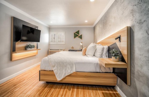 Fairfax District Hotel | The Beverly House by AGA - Beverly Hills
