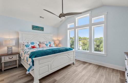 Monteray Shores House | The Blue Pearl