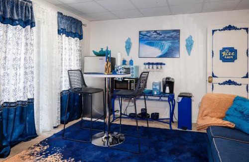 Dover House | THE BLUE ROOM Luxury suite