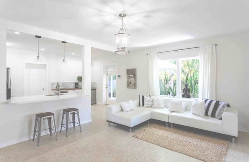 Central Fort Lauderdale House | The Bo House |sleeps 4 | close to beach, airport