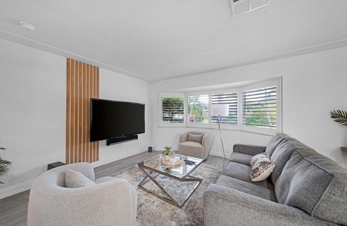 Fort Lauderdale Apartment | The Boat House - River Harmony Home - Reduced Rates During Repairs